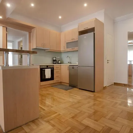 Upscale Luxury Athens Renovated Dream Home In One Of The Most Favorable Locations By National Gardens, Zoo & Hellenic Parliament In Syntagma And Stylish Exquisite Kolonaki Neighborhood Buitenkant foto