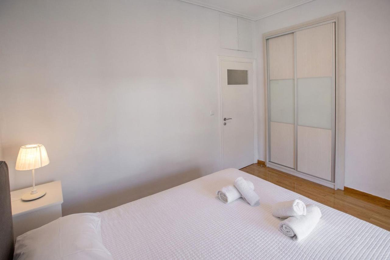 Upscale Luxury Renovated Dream In One Of The Favorable Locations By National Gardens, Zoo & Hellenic Parliament In Syntagma And Stylish Exquisite Kolonaki Neighborhood Διαμέρισμα