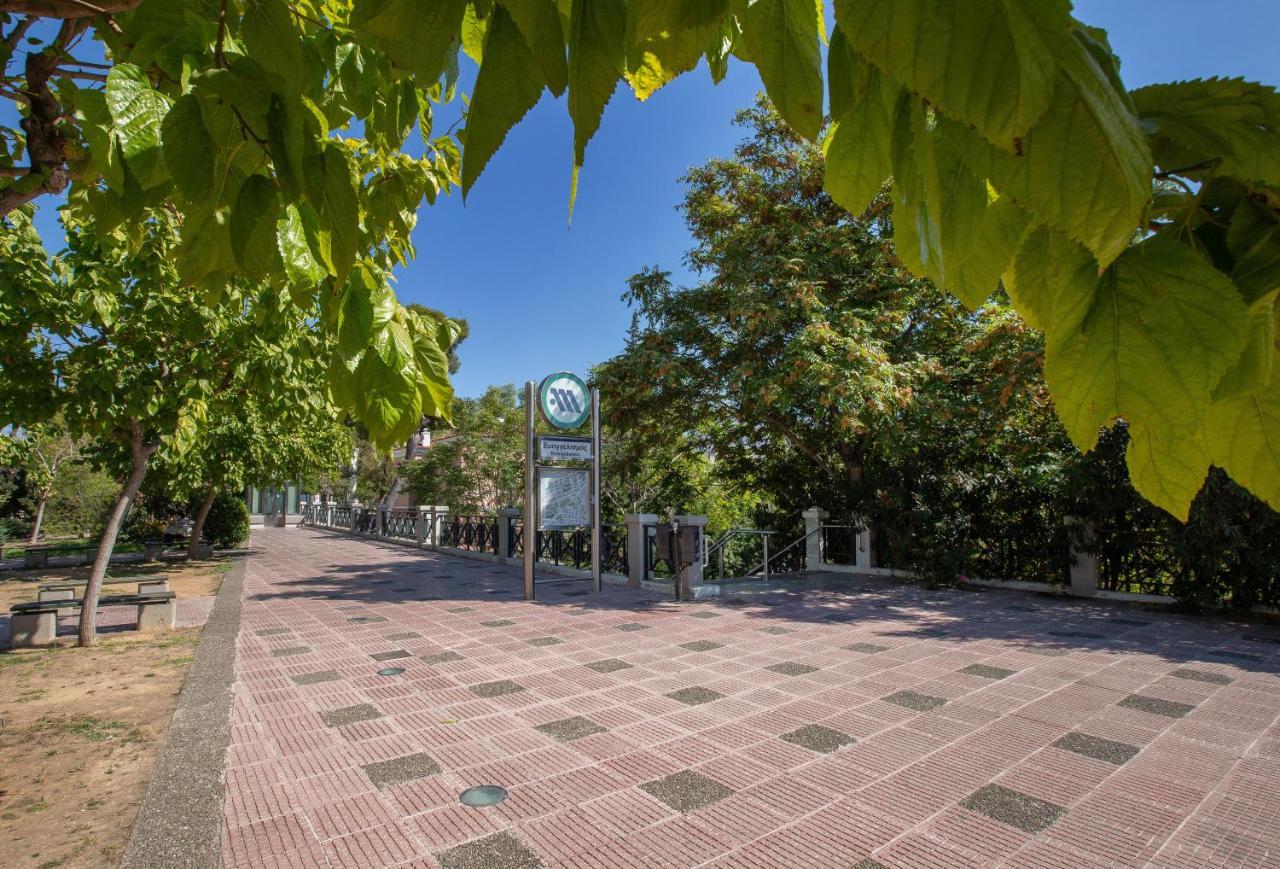 Upscale Luxury Renovated Dream In One Of The Favorable Locations By National Gardens, Zoo & Hellenic Parliament In Syntagma And Stylish Exquisite Kolonaki Neighborhood Διαμέρισμα
